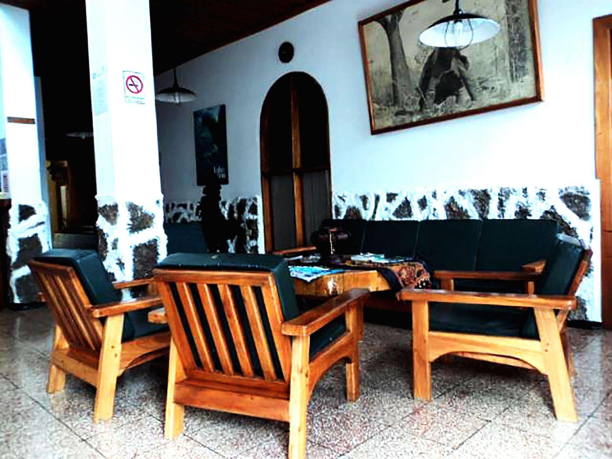 Hostal Castro Galapagos Puerto Ayora  Exteriör bild